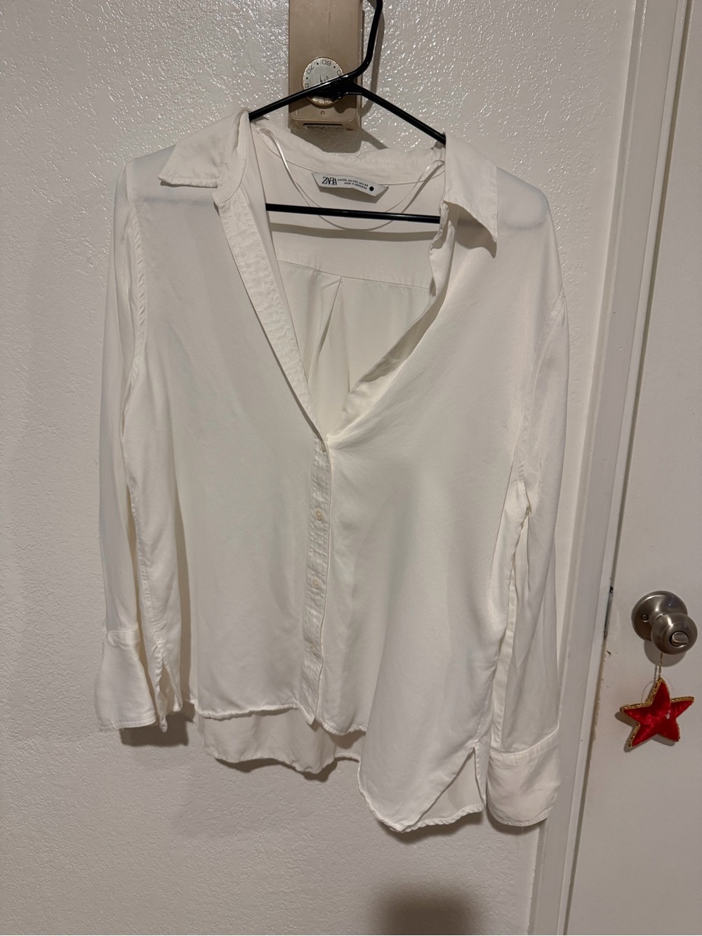 Zara White Button-Front Collared Blouse